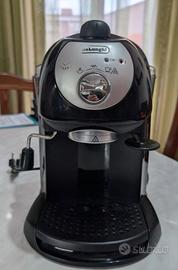 macchina del caffè De Longhi 