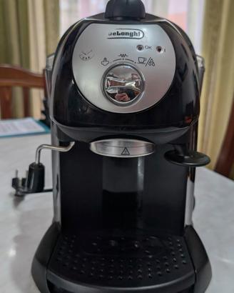 macchina del caffè De Longhi 