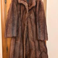 Pelliccia lunga da donna in visone marrone