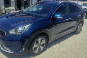 Kia Niro 1.6 GDi DCT HEV Urban