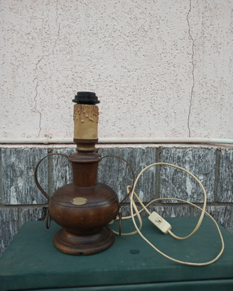 Lampada legno e metallo