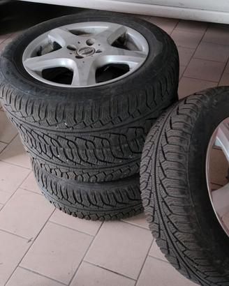 gomme da neve 185/65 R 15 su cerchi in lega