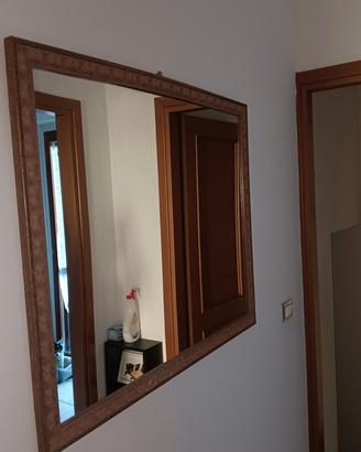 specchio da parete con cornice in legno 