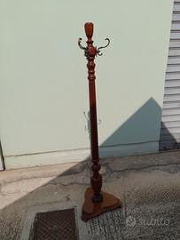 appendi abiti in legno 