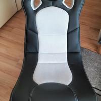 Sedia a dondolo similpelle con altoparlanti