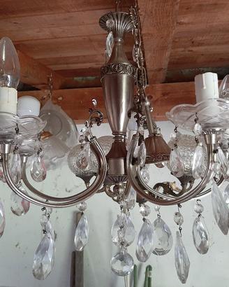 Lampadario vintage con cristalli