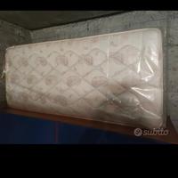 Materassi e reti super ortopedici permaflex.