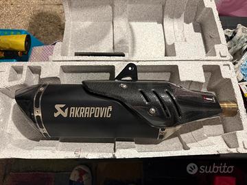 SCARICO AKRAPOVIC NUOVO 