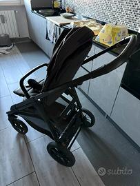 Passeggino trio apticaxt inglesina