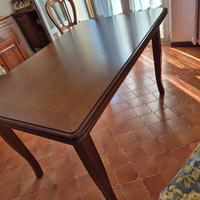 Tavolo in legno 
