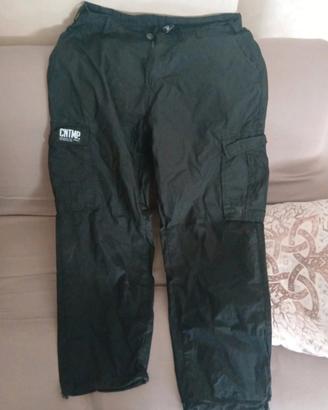 pantaloni cargo