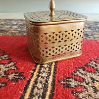 "Cricket Box" Vintage in metallo - Traforata