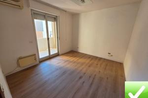 Ufficio Con Posto Auto Viale Calabria 65 Mq