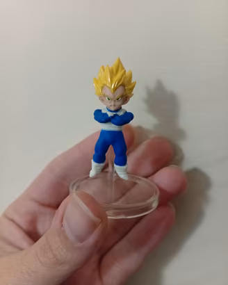 gashapon udm vegeta ssj dragon ball 