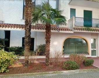 Negozio fronte via pedonale- El Palmar pzza Torino