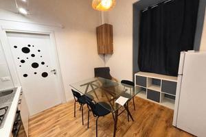 Bilocale a Besana Brianza-posto auto balcone