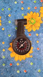 Misuratore di pressione per pneumatici biciclette