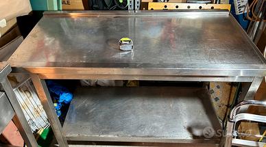 Tavolo professionale in acciaio inox per ristorant