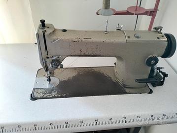 Macchina per cucire industriale