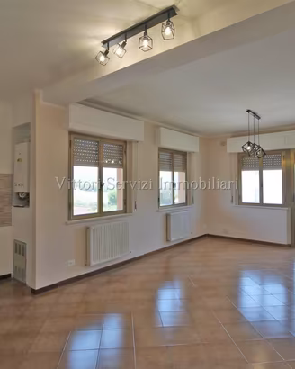 Chiusi (SI), appartamento trilocale panoramico