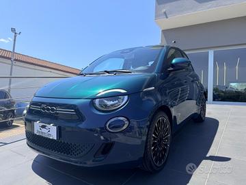 Fiat 500 500e Berlina 42 kWh Passion