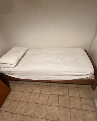 Letto singolo in Legno