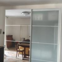 Armadio scorrevole con specchio 