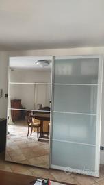 Armadio scorrevole con specchio 