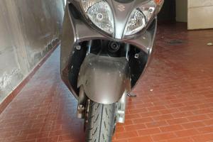 **SUZUKI BURGMAN 400 – ANNO 2010 – SOLO 10.000 KM*