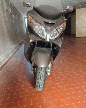 **SUZUKI BURGMAN 400 – ANNO 2010 – SOLO 10.000 KM*