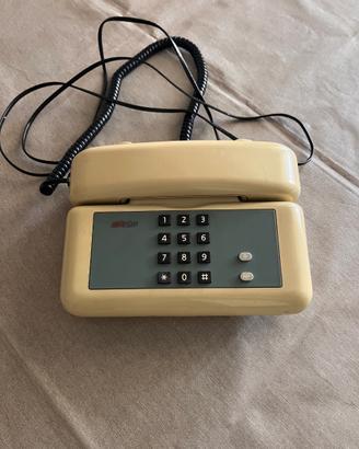 telefono fisso Giugiaro design