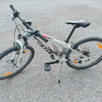 Bicicletta Mountain bike Scott misura 24