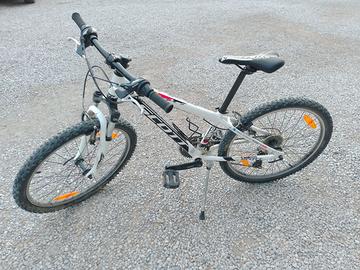 Bicicletta Mountain bike Scott misura 24
