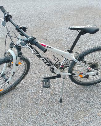 Bicicletta Mountain bike Scott misura 24