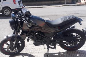 Benelli Leoncino 125