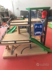 Parcheggio pista in legno