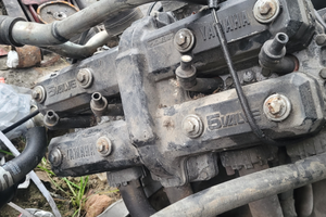 Motore yamaha r1 a carburatore