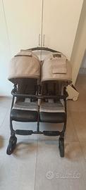 Passeggino gemellare
