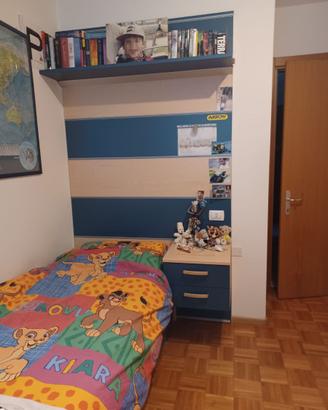 Letto singolo per cameretta con boiserie