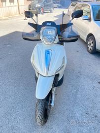 Beverly 125