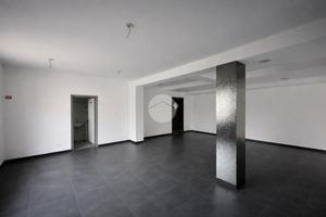 NEGOZIO A ALZANO LOMBARDO