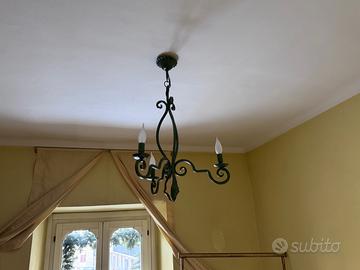 Lampadario vintage in ferro battuto a 3 luci