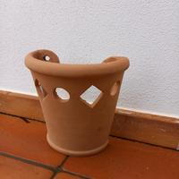 Mezzo vaso decorativo in terracotta