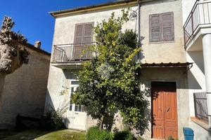 CASA SEMINDIPENDENTE A PIEDIMONTE SAN GERMANO