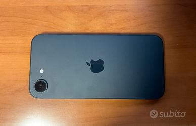 Iphone 16e pari al nuovo, altri 6 mesi di garanzia