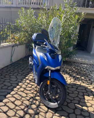 scooter Honda SH 150 Sport come nuovo