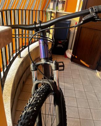 Trek 4 purple flip