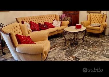 Divano e due poltrone