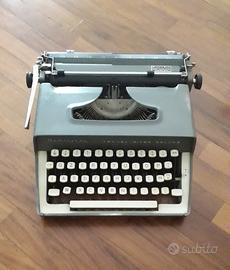 macchina da scrivere Remington 