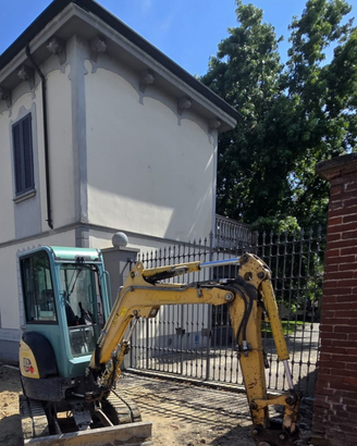 Miniescavatore 30ql Yanmar Vio25-4+2benne 2014